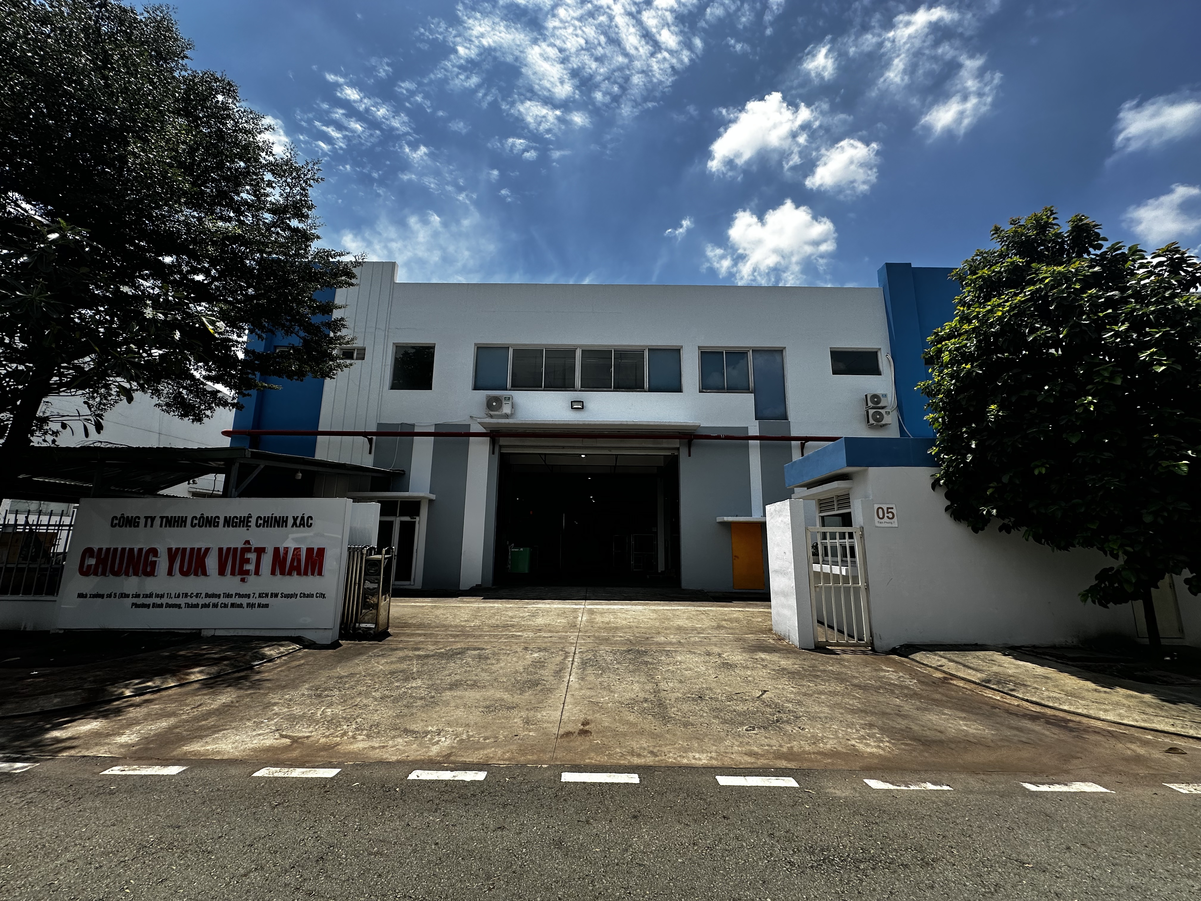 Front view of the Chung Yuk Vietnam factory building and entrance sign at BW Supply Chain City Industrial Park